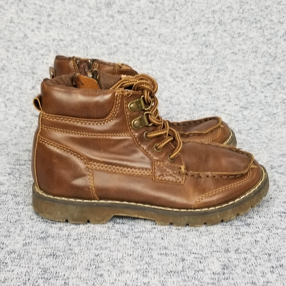 Perry Ellis Kids Boots!